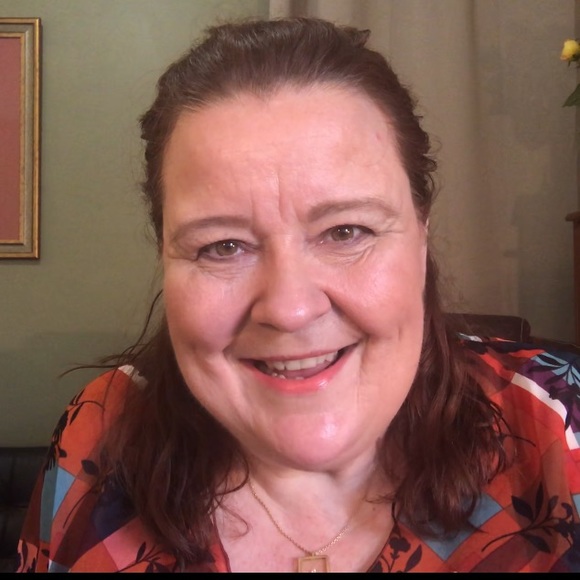 Meet your Posher, Nathalie - Picture 1 of 1